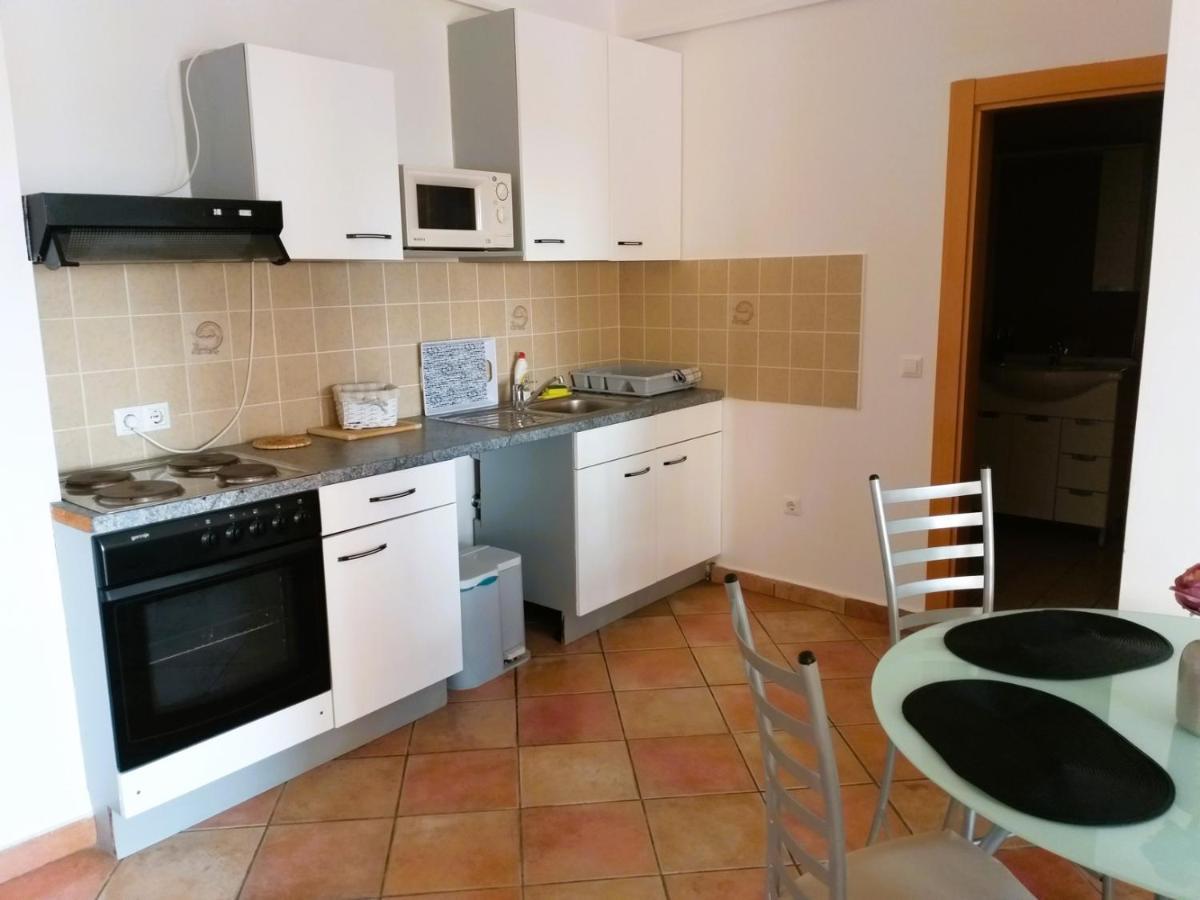 Villa Dobra Family Apartments Вир Екстер'єр фото