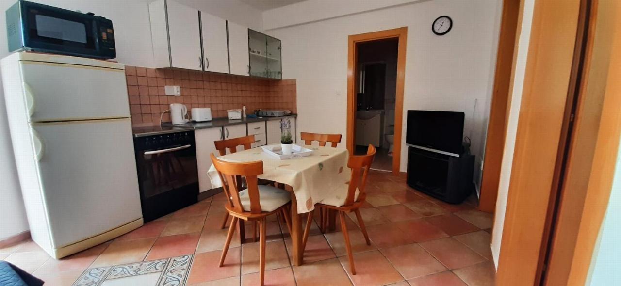 Villa Dobra Family Apartments Вир Екстер'єр фото