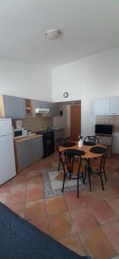 Villa Dobra Family Apartments Вир Екстер'єр фото