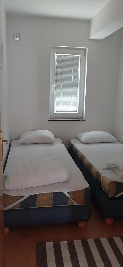 Villa Dobra Family Apartments Вир Екстер'єр фото