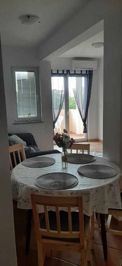 Villa Dobra Family Apartments Вир Екстер'єр фото