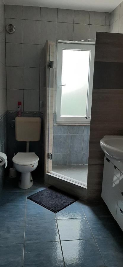 Villa Dobra Family Apartments Вир Екстер'єр фото